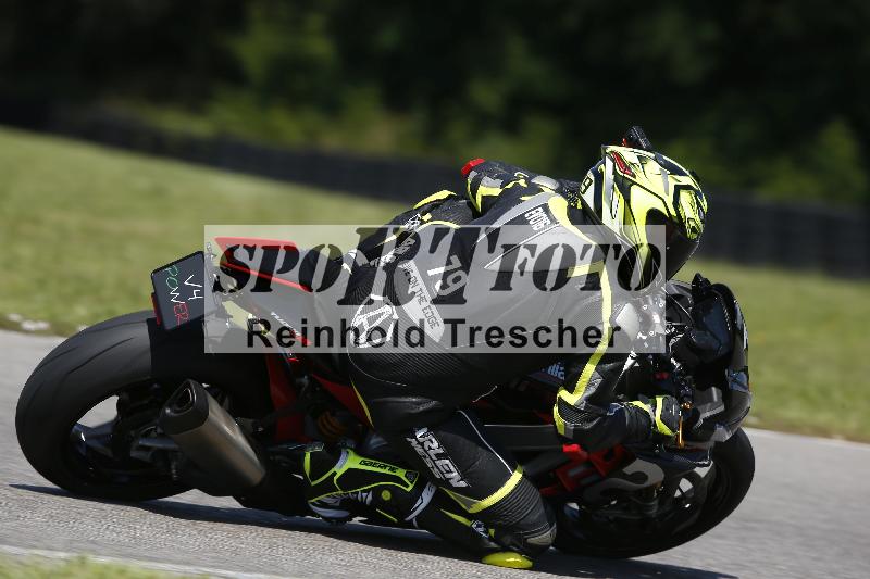 /Archiv-2024/29 12.06.2024 MOTO.CH Track Day ADR/Gruppe gelb/16